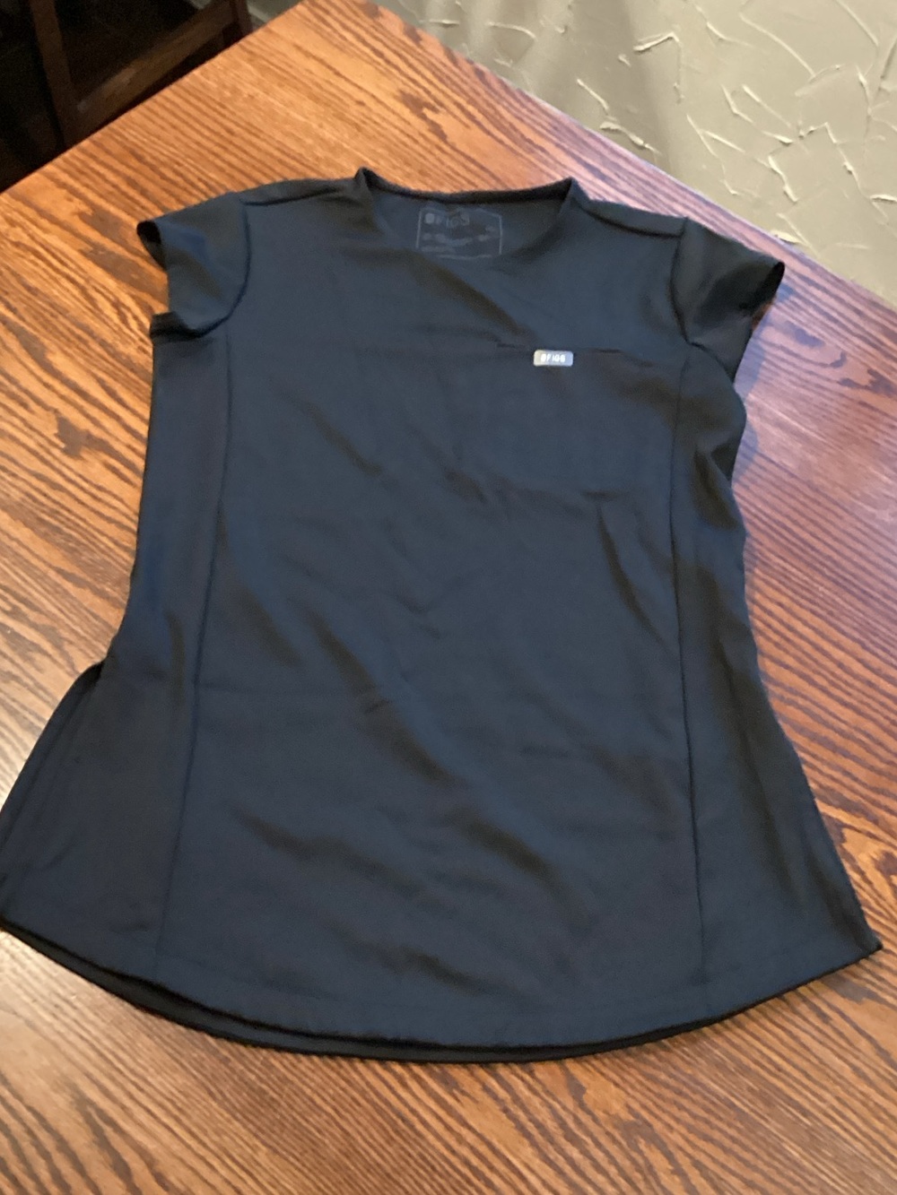 Figs Women's Black Alma Slim Crewneck Tunic Scrub Top